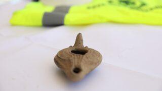 Diyarbakır'ın tarihi surlarında 1500 yıllık kandil bulundu