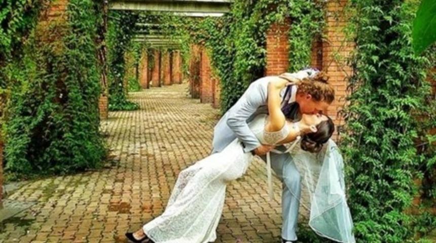 6 kıtada 38 defa evlenecekler