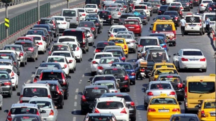 Araç sahipleri dikkat! Standart dışı plakalar ağır kusurlu sayılacak