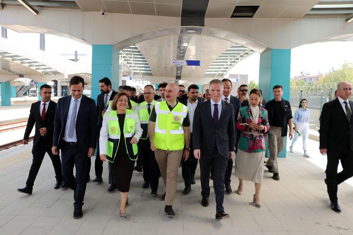 Bakan Karaismailoğlu, Gaziray'ın ilk test sürüşüne katıldı: G1