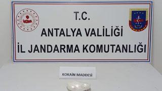Antalya'da valizde 550 gram kokain ele geçirildi