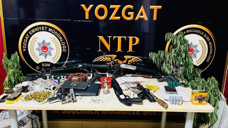 Yozgat merkezli uyuşturucu operasyonunda 32 şüpheli gözaltına alındı G1