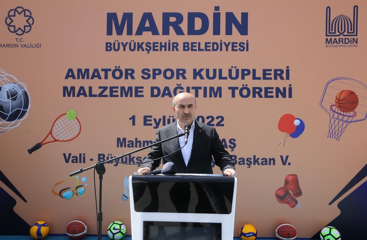 Mardin'de amat&ouml;r spor kul&uuml;plerine 5 milyon lira değerinde malzeme desteği