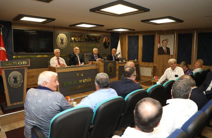 TESK Genel Başkanı Palandöken'den Rize'de esnaf odasını ziyaret G4