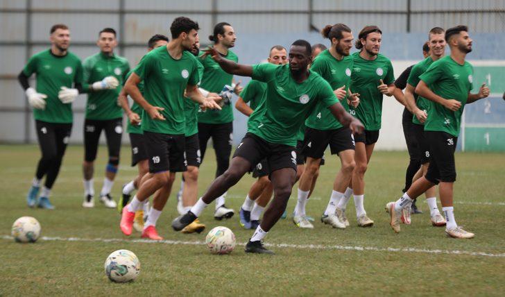 Çaykur Rizespor Teknik Direktörü Korkmaz, Yeni Malatyaspor maçını değerlendirdi: G4