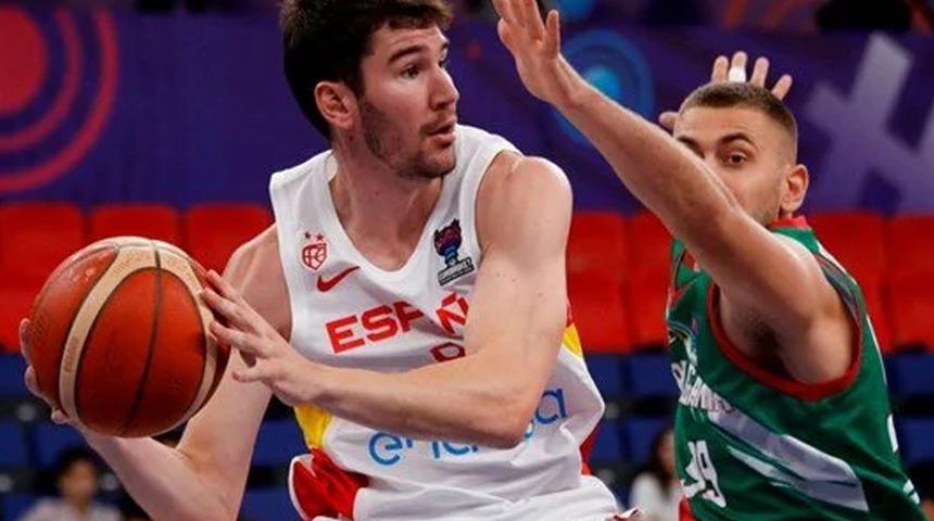 İspanya gruplara galibiyetle başladı