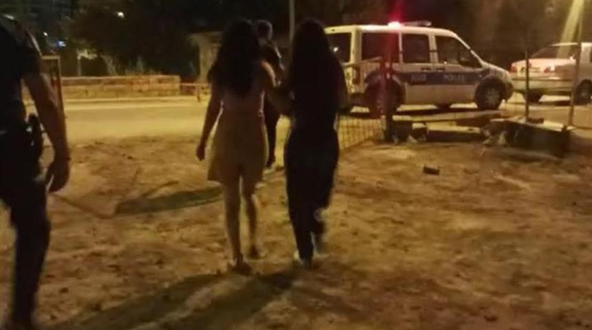 Kayseri'de y&uuml;rekler ağza geldi! İki arkadaş inşaata &ccedil;ıktı...