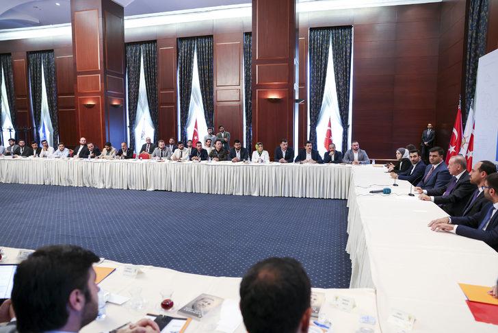 Cumhurbaşkanı Erdoğan, Türkiye Gençlik Sivil Toplum Kuruluşları Buluşması'na katıldı G5