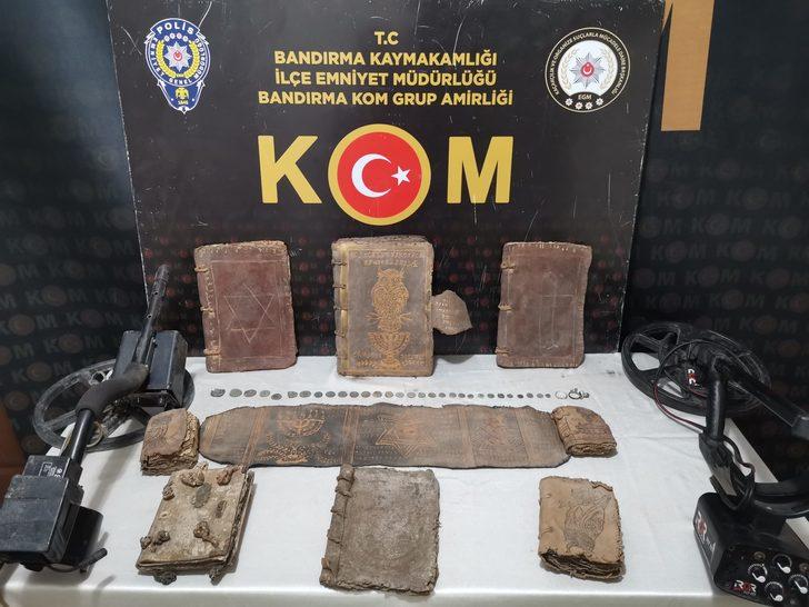 Balıkesir'de tarihi eser kaçakçılığı operasyonunda 4 zanlı yakalandı G1