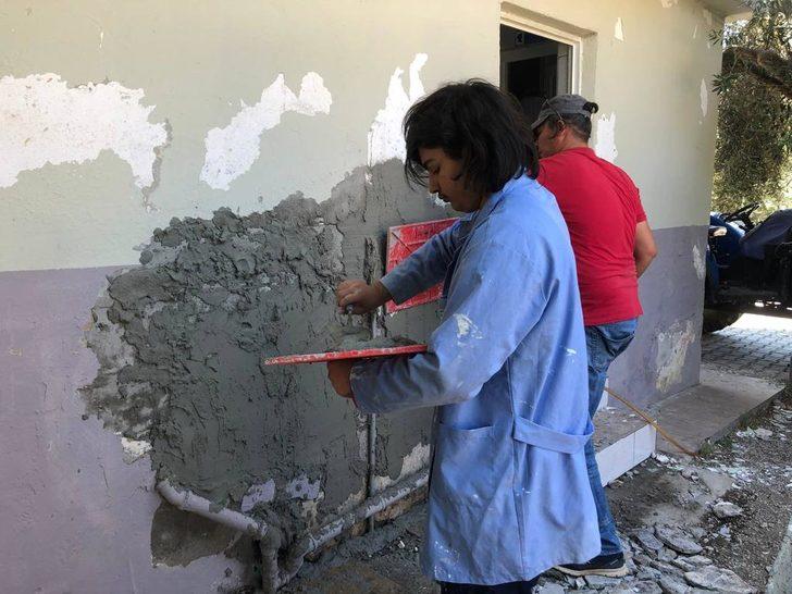 Muğla'da okulların tadilatını meslek lisesi öğrencileri yapıyor G1