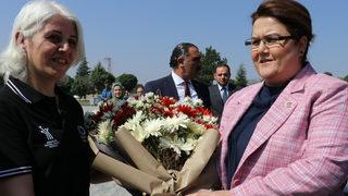 Aile ve Sosyal Hizmetler Bakanı Yanık, Amasya'da ziyaretlerde bulundu