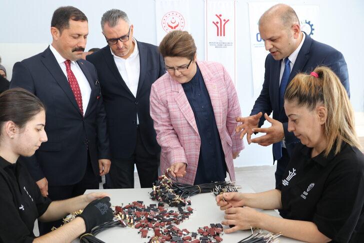 Aile ve Sosyal Hizmetler Bakanı Yanık, Amasya'da ziyaretlerde bulundu G3