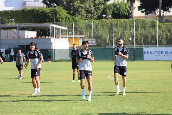 Alanyaspor, Başakşehir maçının hazırlıklarını tamamladı G3