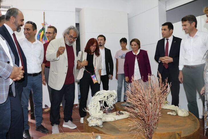 Öğrenciler nehir kenarından topladıkları atıklardan hazırladıkları çalışmaları sergiledi G4