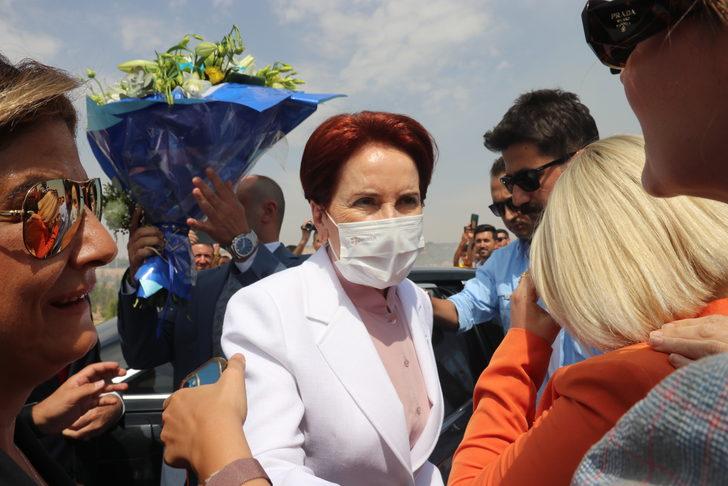 Meral Akşener, partisinin Doğu ve Güneydoğu'daki il ve ilçe başkanlarıyla buluştu G2
