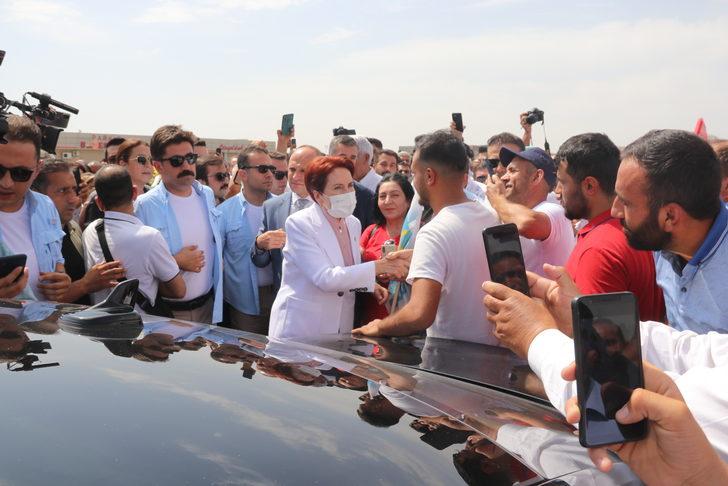 Meral Akşener, partisinin Doğu ve Güneydoğu'daki il ve ilçe başkanlarıyla buluştu G3