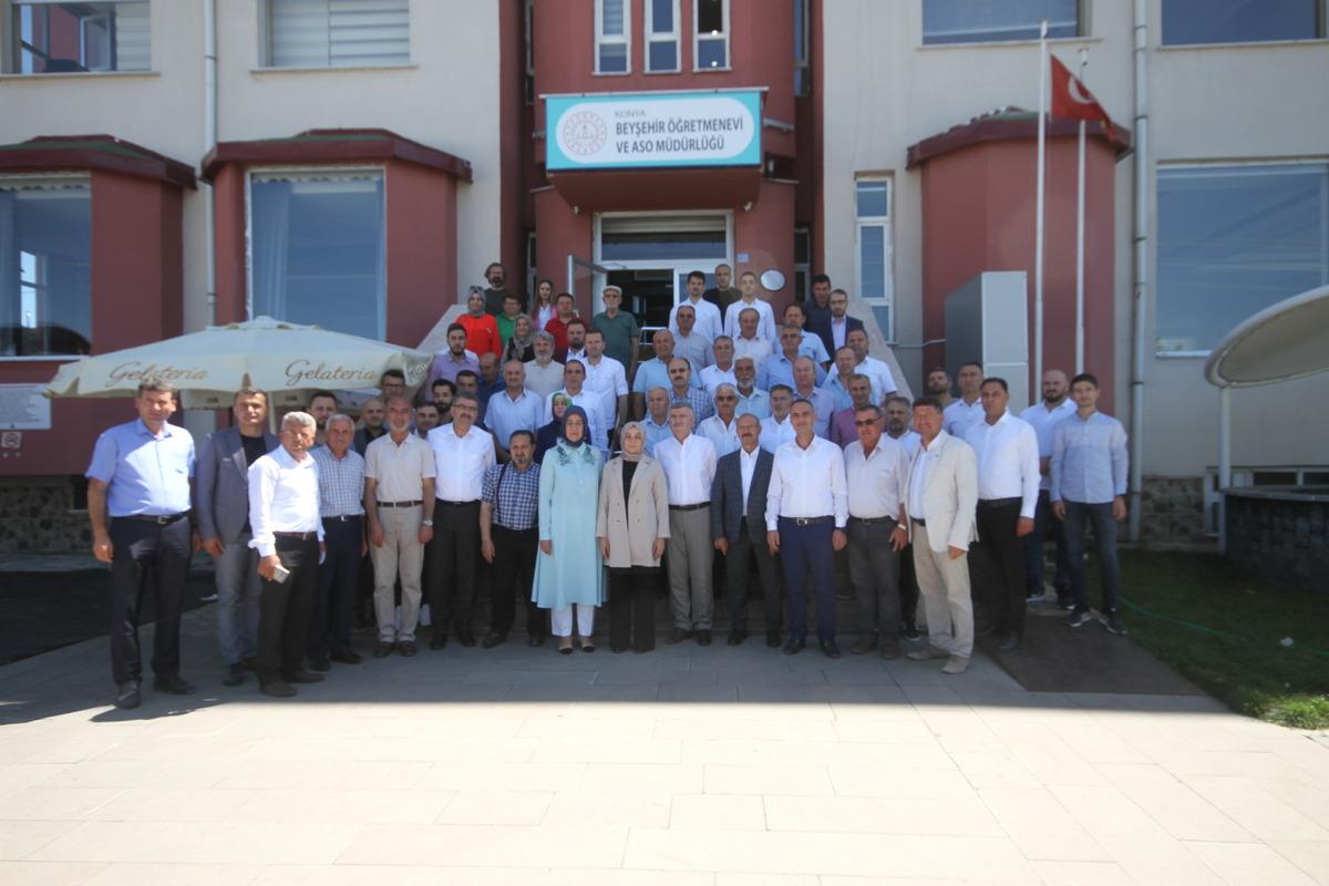 AK Parti Genel Başkan Yardımcısı Usta, Konya'da STK temsilcileriyle buluştu: