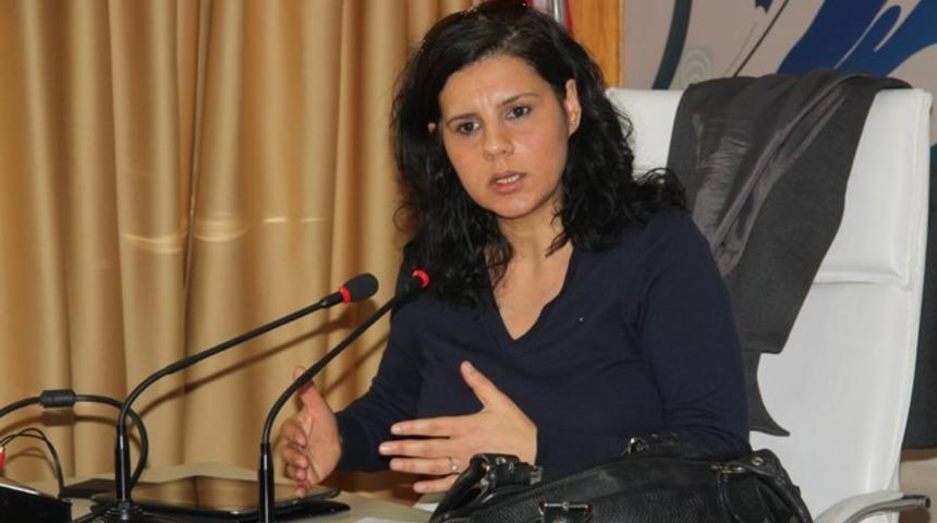 Sabah yazarı Meryem Gayberi'den dolar yorumu: 3.30 olmuş bize ne, Amerika d&uuml;ş&uuml;ns&uuml;n