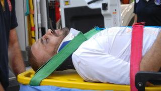 Kartal'da İSKİ'nin çalışması sırasında kazılan çukura düşen motosikletli kurye yaralandı