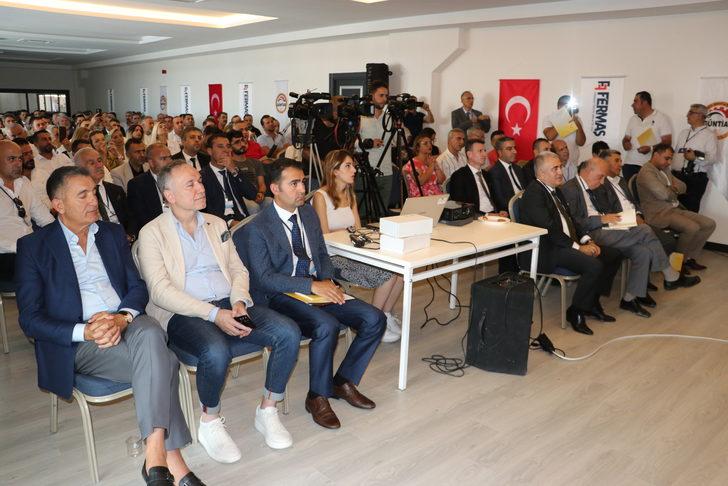 Moda ve hazır giyim sektörü temsilcileri Diyarbakır'da bir araya geldi G1