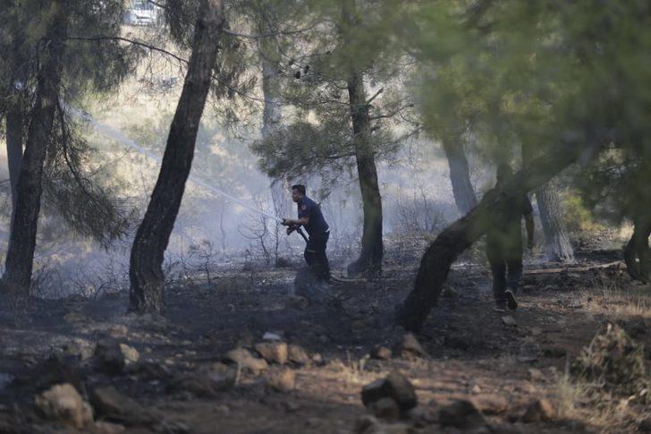 Hatay'da ormanlık alanda çıkan yangına müdahale ediliyor G2