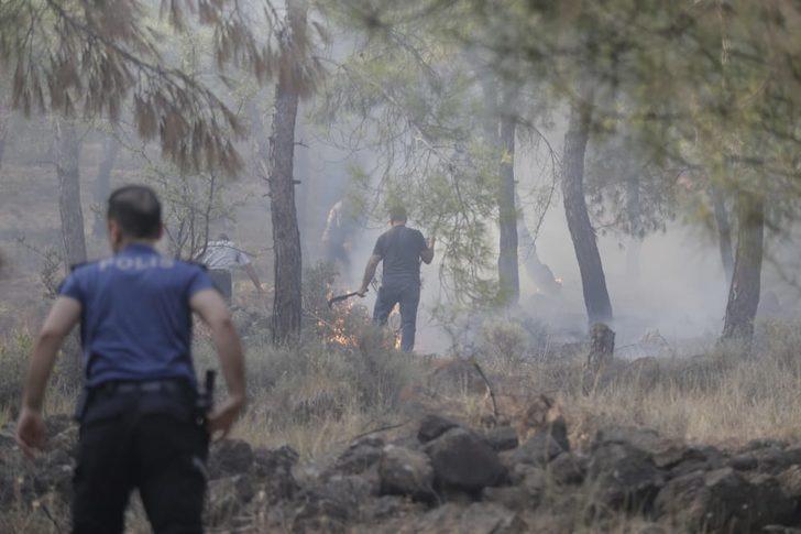 Hatay'da ormanlık alanda çıkan yangına müdahale ediliyor G3