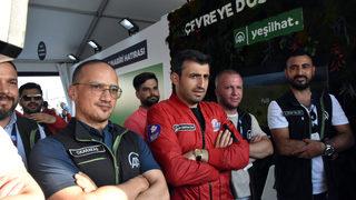 Selçuk Bayraktar, TEKNOFEST KARADENİZ'de AA standını ziyaret etti