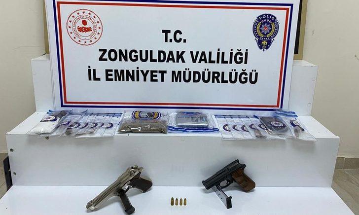 Zonguldak'ta uyuşturucu operasyonunda yakalanan 3 zanlıdan biri tutuklandı G3