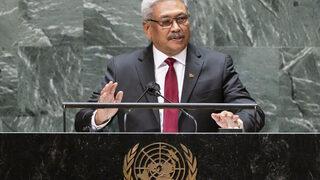 Sri Lanka'nın firari eski devlet başkanı Rajapaksa ülkesine döndü