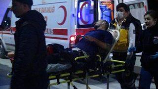 Tabancasını yere düşürünce kendisini yaraladı