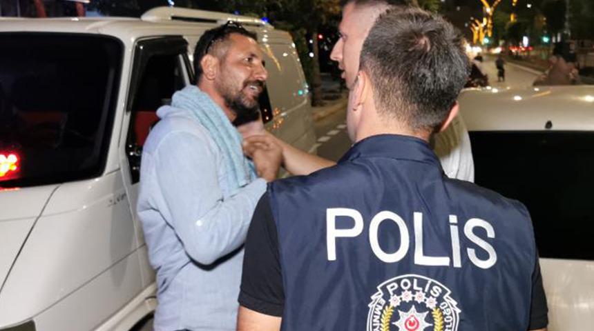 Çakarlı araçla yakalandı! Savunması pes dedirtti... 'Vatan haini miyim?'