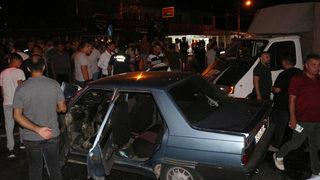 Manisa'da 3 aracın karıştığı kazada 4 kişi yaralandı