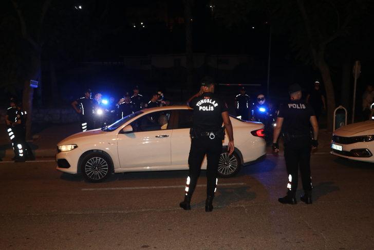 Adana'da helikopter ve dron destekli asayiş uygulamasında 27 zanlı gözaltına alındı G1