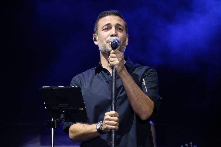 Şarkıcı Oğuzhan Koç, Uşak'ta konser verdi G2