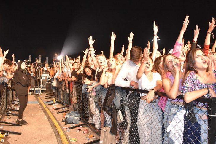 Türkiye MotoFest etkinliğinde Mary Jane ve Koray Avcı sahne aldı G2