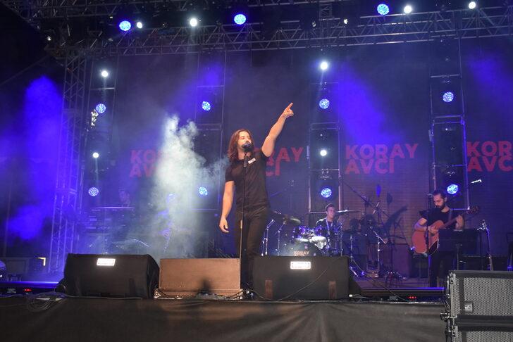 Türkiye MotoFest etkinliğinde Mary Jane ve Koray Avcı sahne aldı G4