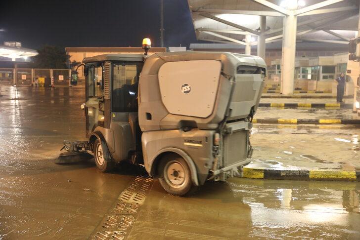 Kapıkule Gümrük Sahası'nda biriken su tahliye edildi G1