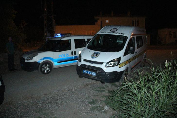 Manisa'da polisten kaçmaya çalışan 2 şüpheli yakalandı G3