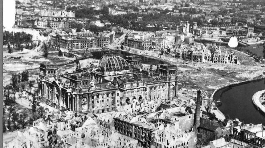 Hannover'da bomba nedeniyle 50 binin üzerinde tahliye