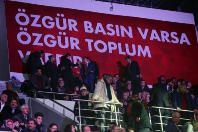 CHP de Kılı&ccedil;daroğlu tekrar Genel Başkan se&ccedil;ildi 9