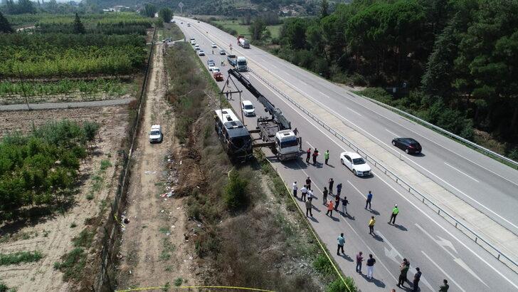Çanakkale'de devrilen tur otobüsündeki 1 kişi öldü, 54 kişi yaralandı G2