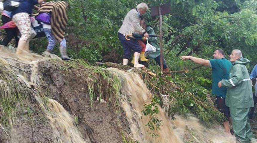 Ordu Perşembe'deki sel felaketinde 2 kişi hayatını kaybetti