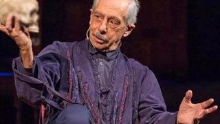 Sahnede aniden rahatsızlanan Genco Erkal'dan sevindiren haber