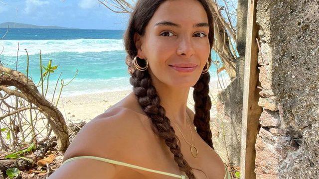 Cedi Osman ile evlenen Ebru Şahin yurt dışına çıktı! Pozlarıyla görenleri hayran bıraktı