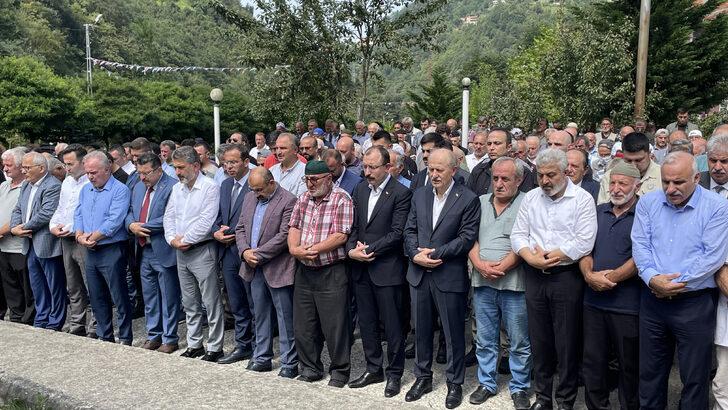 Ticaret Bakanı Muş'un dayısının cenazesi Trabzon'da defnedildi G4