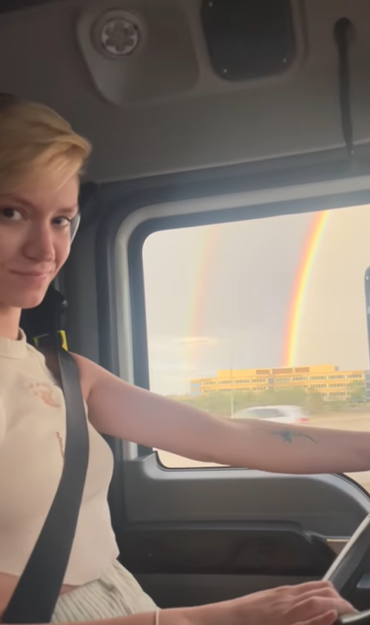 Türkiye’de öğretmendi! “Kadınların yapamayacağı bir şey yok” dedi, Amerika’da tır şoförü oldu G3