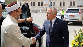 Diyanet İşleri Başkanı Erbaş, Sivas'ta ziyaretlerde bulundu