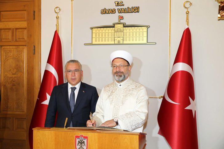 Diyanet İşleri Başkanı Erbaş, Sivas'ta ziyaretlerde bulundu G2