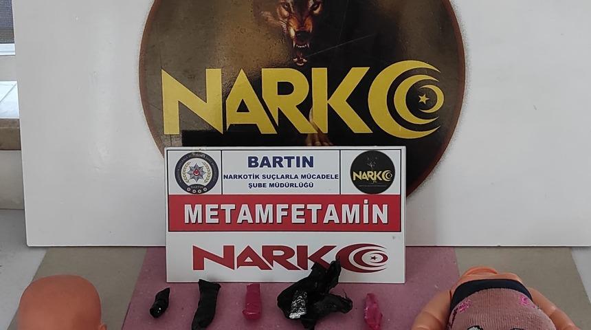 Bartın'da oyuncak bebek içine gizlenmiş uyuşturucu ele geçirildi