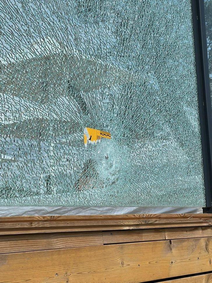 Son dakika: Olaylar bitmiyor! TFF binasına saldırının ardından bu kez Galatasaray Adası'na ateş açıldı! G2